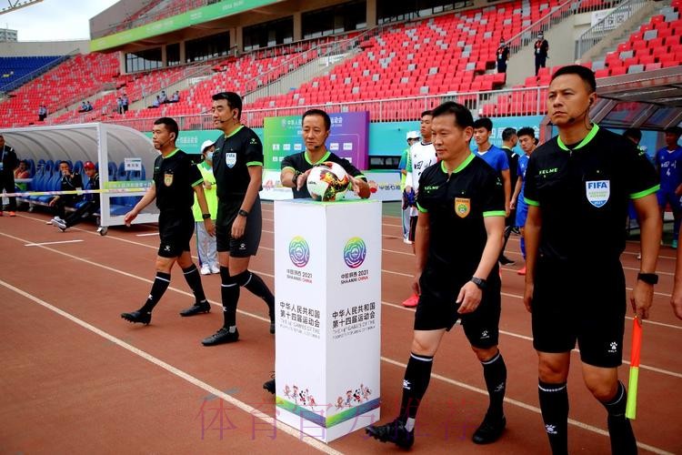 十四运会男子足球U18组比赛启幕 十四运会男子足球U18组比赛启幕